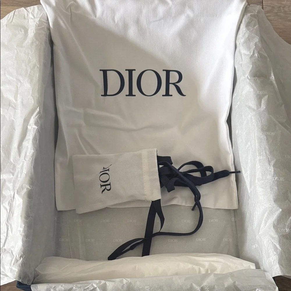 Dior Men's Deep Blue Sneakers - Picture 6 of 7